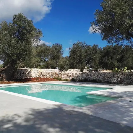 Trullo Marta Con Piscina Villa Ostuni