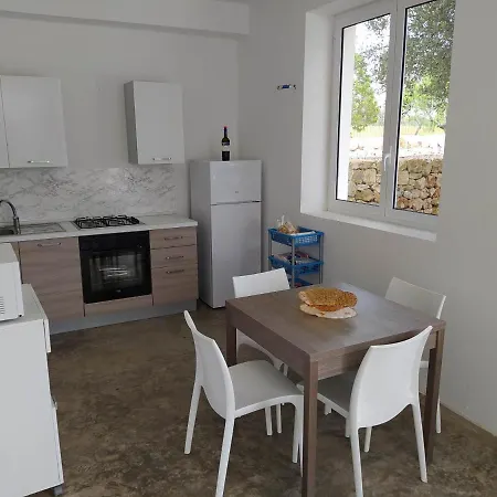 Trullo Marta Con Piscina * Ostuni